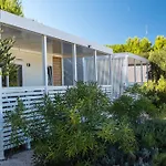Mobile Homes Lovisca Premium Üdülőpark Jezera