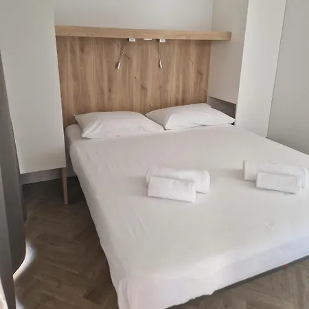 Mobile Homes Lovisca Premium *