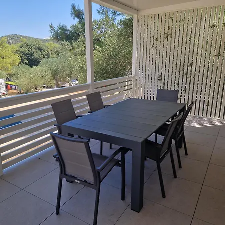 Feriepark Mobile Homes Lovisca Premium