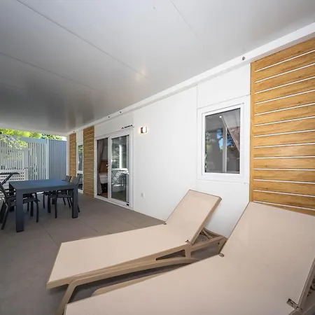 Feriepark Mobile Homes Lovisca Premium *