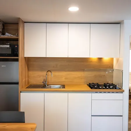 פארק נופש Mobile Homes Lovisca Premium