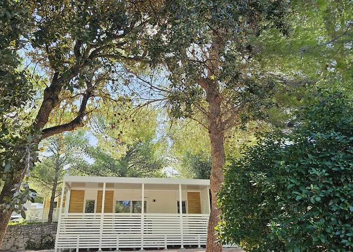 Vakantiepark Mobile Homes Lovisca Premium Jezera