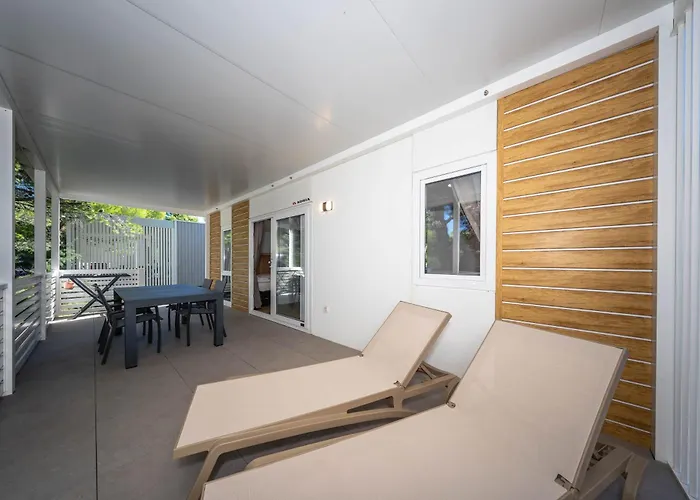 Vakantiepark Mobile Homes Lovisca Premium *