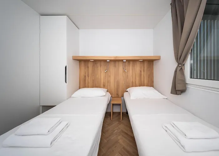 Mobile Homes Lovisca Premium * Jezera